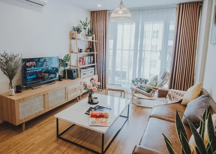 Bunhomestay ☆ Sea-view Bedroom 3br/apt☆netflix+pool☆near Harbour Apartment Ha Long