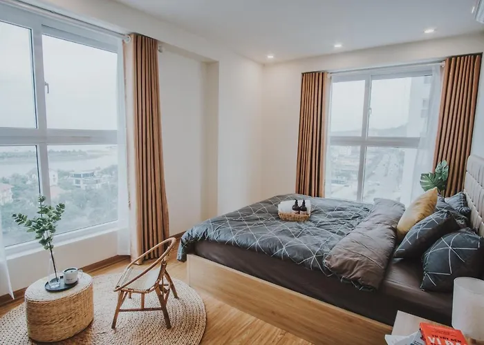 Bunhomestay ☆ Sea-view Bedroom 3br/apt☆netflix+pool☆near Harbour Ha Long